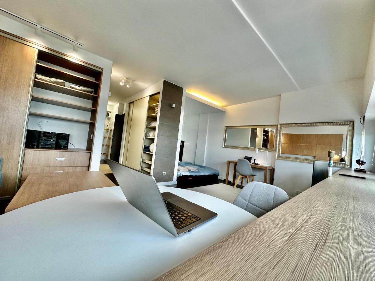 Top Metro X2 Fast Wifi 400 Mbs 70'Tv Netflix Hbo Max Appletv+ Disney+ Warsaw Ngoại thất bức ảnh